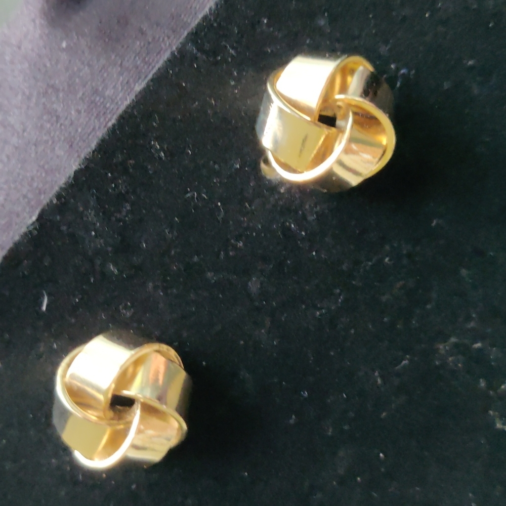 Love Knot post earrings #292